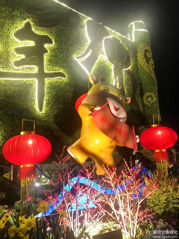 01春節(jié)主題綠雕.jpg