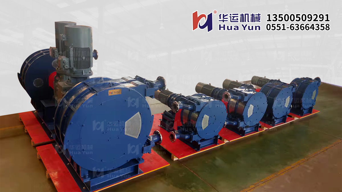 一批出口塞爾維亞大型軟管泵順利發貨